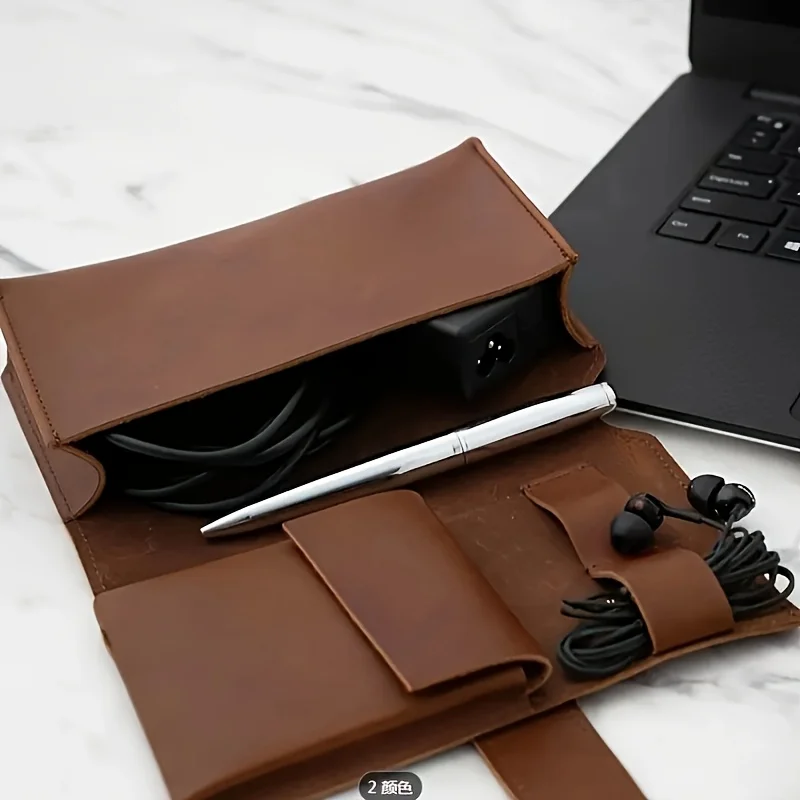Tech Accessories Travel Case - Органайзер из искусственной кожи с несколькими